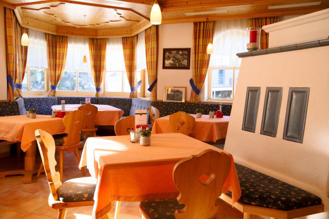 Pension Alpenrose Maishofen Exterior photo